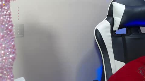 ana online show from March 23, 5:33 am