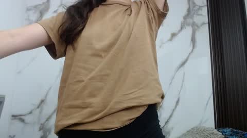  Lindsey  online show from March 30, 12:17 pm