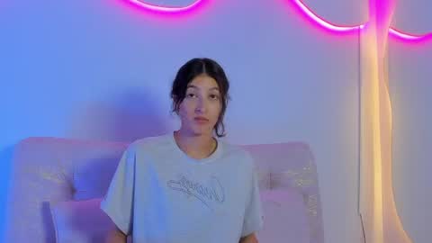 lindsey  online show from June 15, 8:22 pm