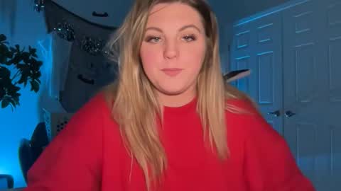 Snapshot of lindseyluxe chatting on October 19, 2:34 am Lindseyluxe online show from October 19, 2:34 am