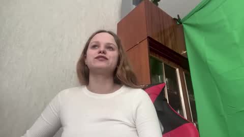 Snapshot of linettehnatow chatting on February 16, 12:01 pm Eva online show from February 16, 12:01 pm