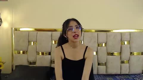 ling ling24 online show from February 11, 7:23 am