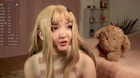 Linh -   online show from May 17, 9:11 pm