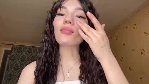 Lira online show from April 16, 9:39 pm