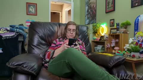 Linzy19 online show from January 23, 11:05 pm