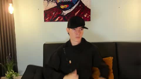 Snapshot of lio_____ chatting on February 22, 3:51 am Lio online show from February 22, 3:51 am