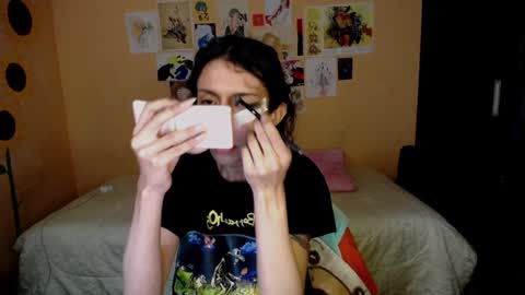 Snapshot of lio_rossue chatting on December 9, 10:52 pm Lio online show from December 9, 10:52 pm