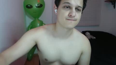 Lion Cluess online show from April 6, 3:26 am