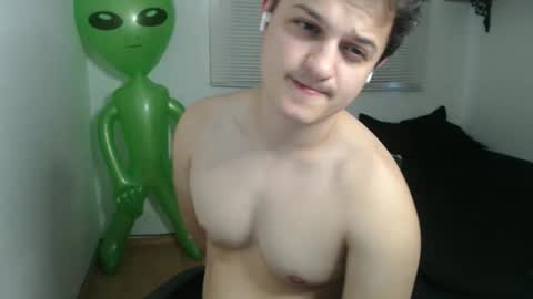 Snapshot of lioncluess chatting on May 27, 7:00 pm Lion Cluess online show from May 27, 7:00 pm