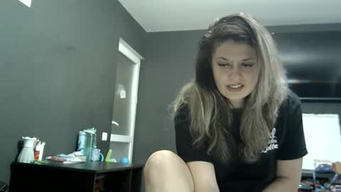 lionessmom online show from April 9, 6:19 am