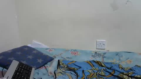 Snapshot of lionesss_ chatting on September 22, 7:43 am lionesss_ online show from September 22, 7:43 am