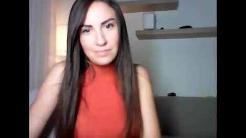 lioranwe online show from June 7, 9:29 pm