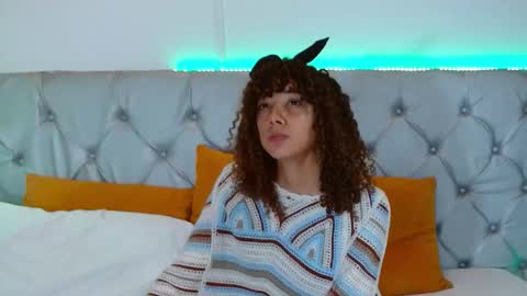 Snapshot of lioravelvetc chatting on February 10, 5:06 pm Eliza Moreau online show from February 10, 5:06 pm