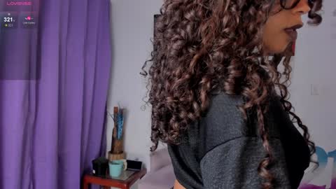 Snapshot of lips_sarasofia chatting on January 31, 2:58 am lips_sarasofia online show from January 31, 2:58 am