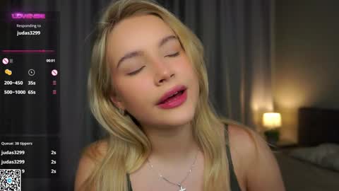 Amelia online show from January 8, 1:11 am