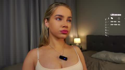 Amelia online show from January 31, 1:11 am