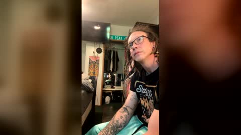 Snapshot of liquid187 chatting on May 29, 2:37 pm liquid187 online show from May 29, 2:37 pm