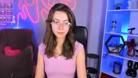 Snapshot of lira_loss chatting on August 5, 7:28 pm Lira online show from August 5, 7:28 pm