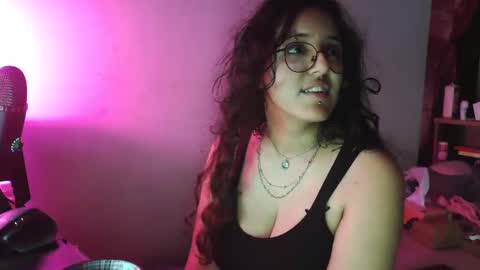 Lira online show from December 3, 3:33 pm