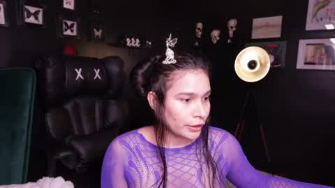Snapshot of lireesa chatting on July 8, 3:44 am Lire online show from July 8, 3:44 am