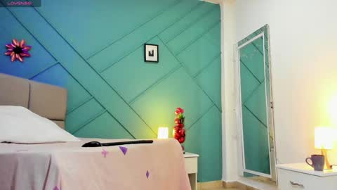 Snapshot of lirioswiitt_ chatting on December 20, 11:32 am lirius online show from December 20, 11:32 am