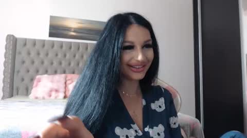 Lisa online show from October 18, 7:47 pm