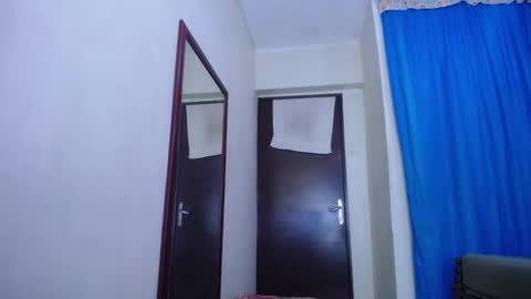 lisa_branch online show from January 12, 8:14 pm