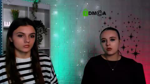 Snapshot of lisa_dark_ chatting on November 5, 10:48 am Lisa online show from November 5, 10:48 am