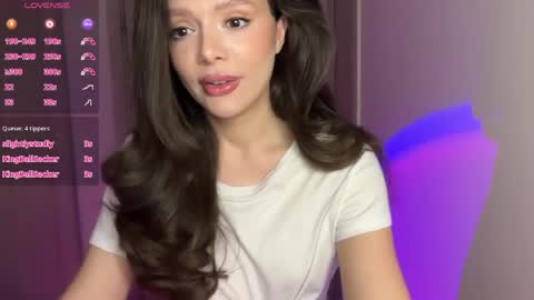 lisa_graham online show from April 7, 4:13 am