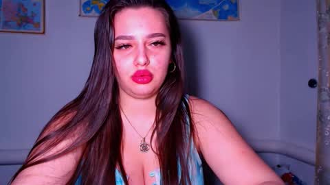 lisa_lady_golden online show from November 12, 9:03 pm