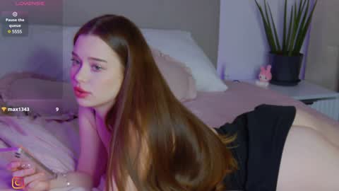 Snapshot of lisa_moons chatting on January 25, 7:28 pm lisa_moons online show from January 25, 7:28 pm