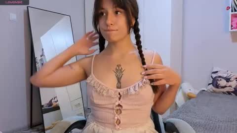 Lisa online show from September 18, 8:22 pm