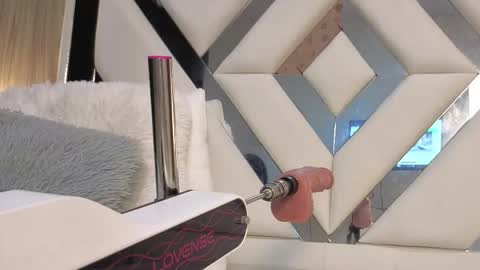 lisa_sweetas online show from February 23, 1:14 am