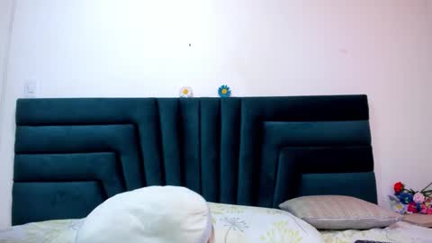 Snapshot of lisa_white_ chatting on February 19, 1:08 am lisa white online show from February 19, 1:08 am