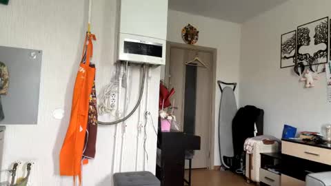 Aileen online show from June 8, 8:58 am