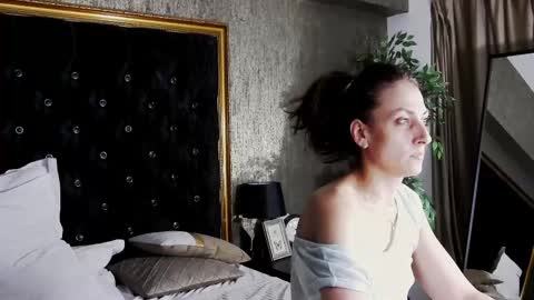 lisacroft online show from March 1, 11:26 pm