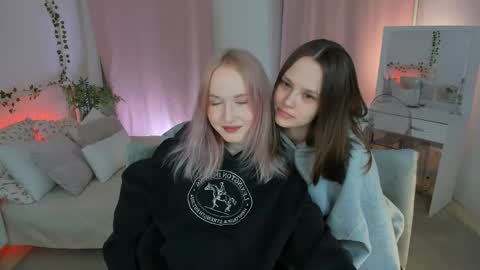 Lisa blonde  Alisa brunette online show from April 18, 6:45 pm