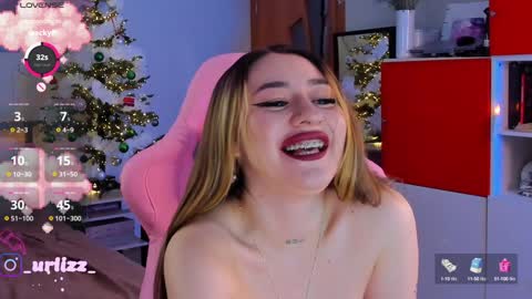 Snapshot of lisamayson chatting on December 22, 7:21 pm LISA online show from December 22, 7:21 pm