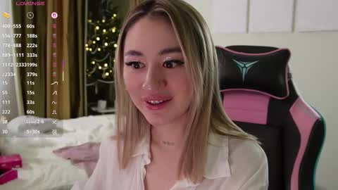   LISA   online show from December 20, 5:53 pm