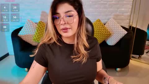 Snapshot of lisamonroe_ chatting on September 25, 8:01 pm LISA MONROE online show from September 25, 8:01 pm