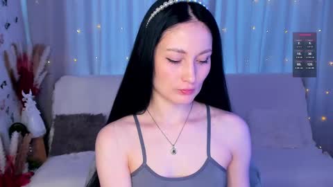 Snapshot of lisamooore chatting on February 27, 10:59 am Lisa Moore online show from February 27, 10:59 am