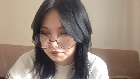 lisandrasteed online show from April 2, 11:19 am