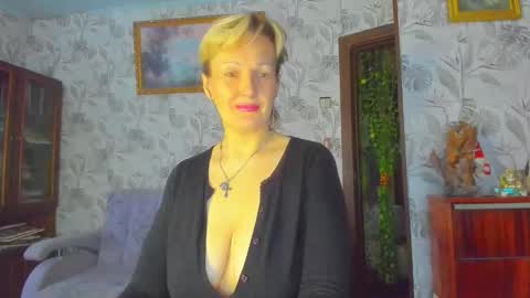 Lisasimsxs online show from February 22, 2:48 pm