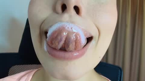 Lisbet online show from April 14, 10:16 pm