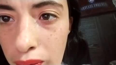 Snapshot of lisbeth_99 chatting on February 7, 10:30 pm Lis online show from February 7, 10:30 pm