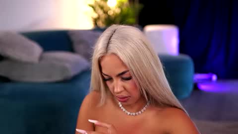 LisetteLuxe online show from July 9, 7:18 pm