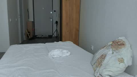 Alfie online show from December 5, 11:40 pm