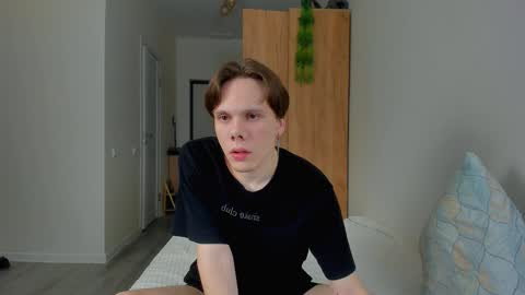 Alfie online show from December 25, 2:46 am