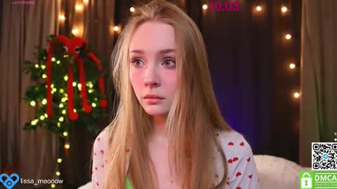 Snapshot of lissa_meooow chatting on March 10, 3:34 am your Liza again. Next stream Dec. 1 at 2 or 3 GMT online show from March 10, 3:34 am