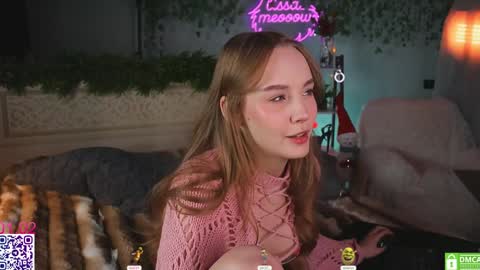 Snapshot of lissa_meooow chatting on February 1, 5:39 am your Liza again. Next stream Dec. 1 at 2 or 3 GMT online show from February 1, 5:39 am